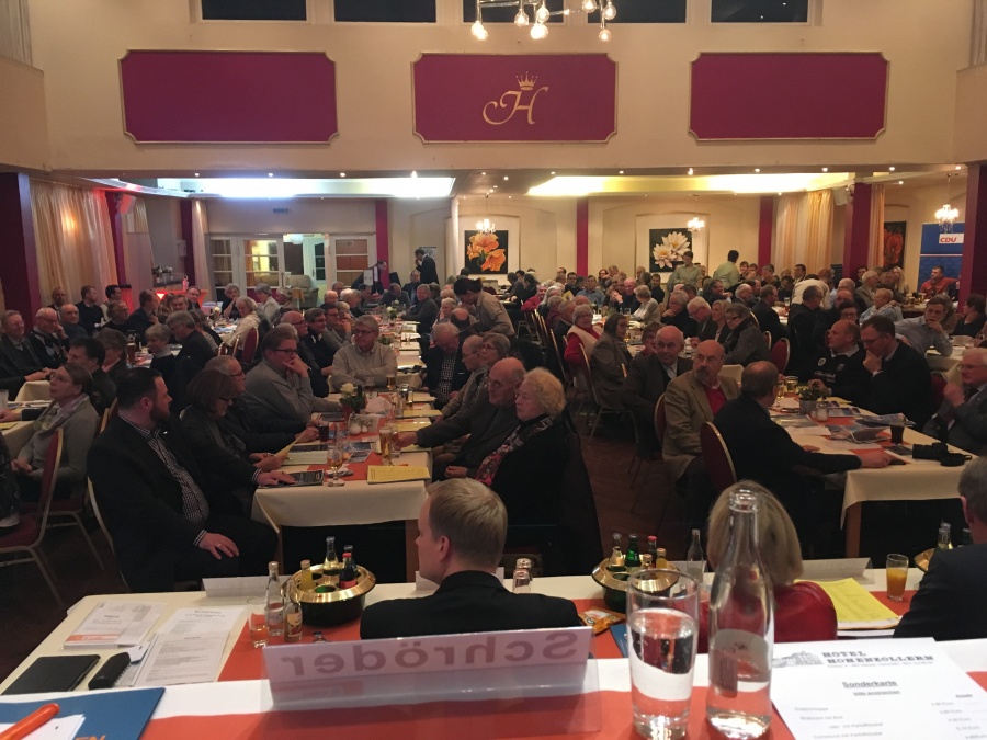 Volles Haus zum Parteitag in Schleswig