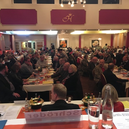 Volles Haus zum Parteitag in Schleswig