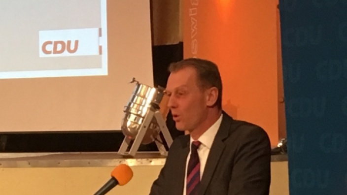 Kreisvorsitzender Johannes Callsen spricht auf dem Kreisparteitag