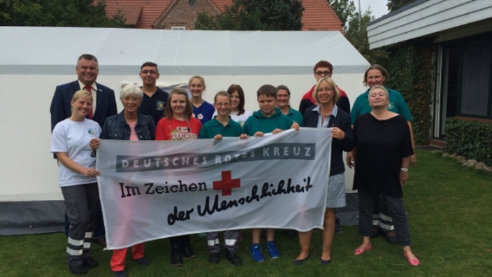 Anschließend traf man sich im Zelt zum gemütlichen Nachmittagskaffee